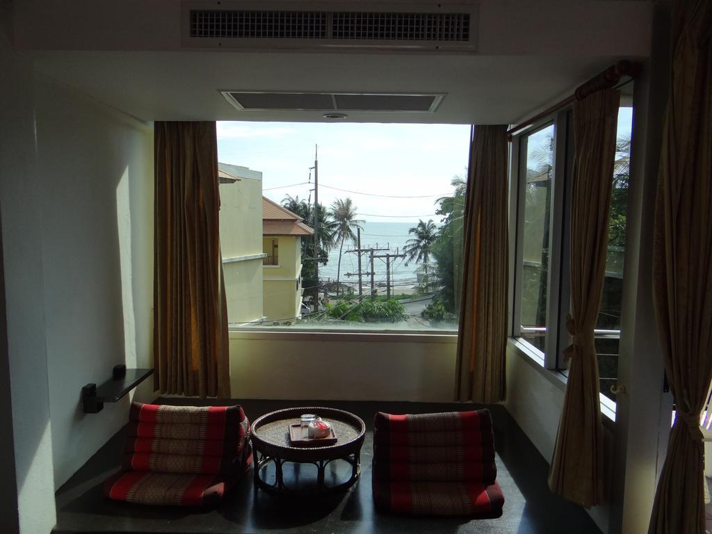 PorterHouse Beach Hotel Patong Zimmer foto