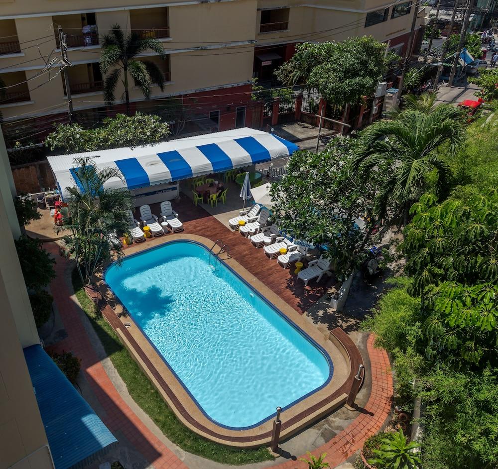 PorterHouse Beach Hotel Patong Exterior foto