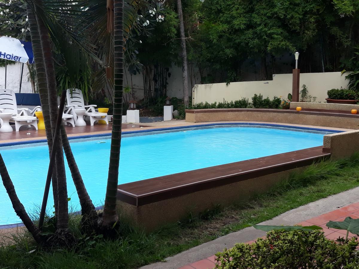 PorterHouse Beach Hotel Patong Exterior foto